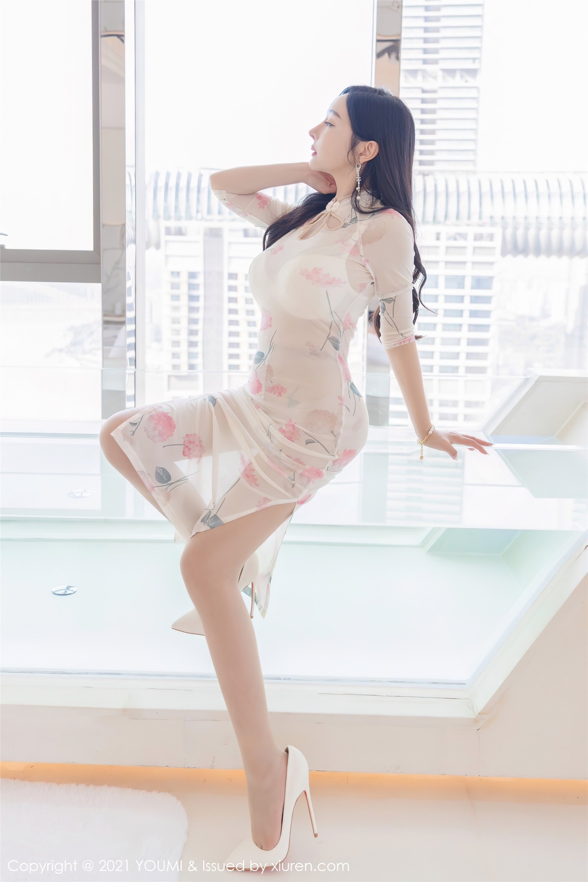 YouMi尤蜜荟 22021.10.18 Vol.706 允爾